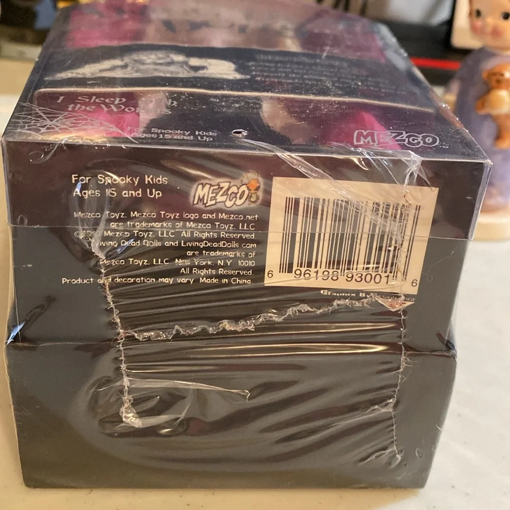 Living Dead Dolls Hollow Rare